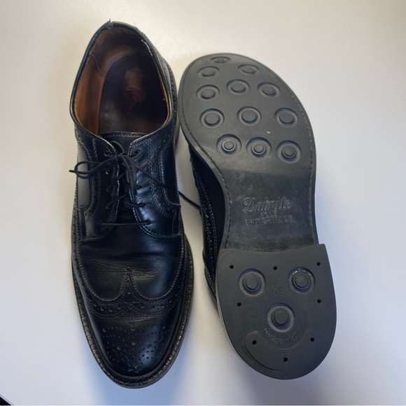ALLEN EDMONDS MCALLISTER BLACK WINGTIP 10.5D - Picture 5 of 14